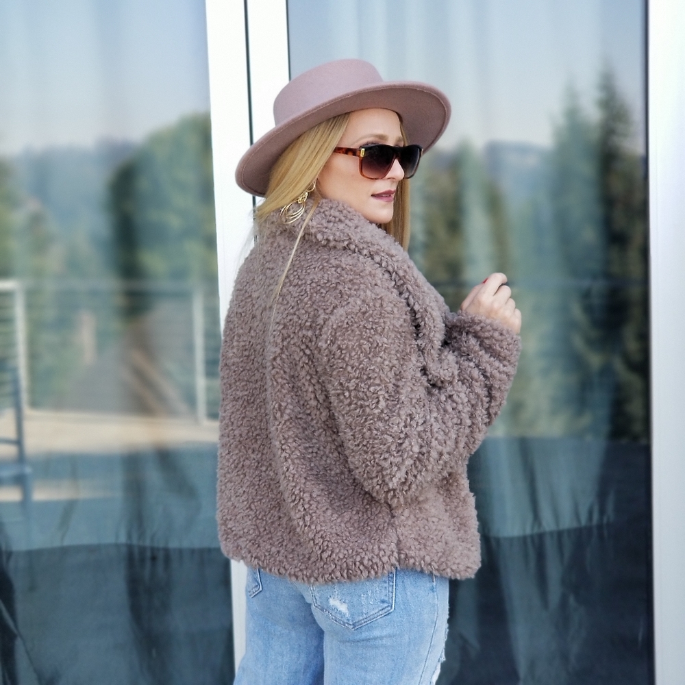 ANGIE Faux Fur Coat - Picture 3 of 9